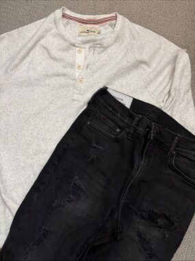 Men’s skinny jeans with shirt combo